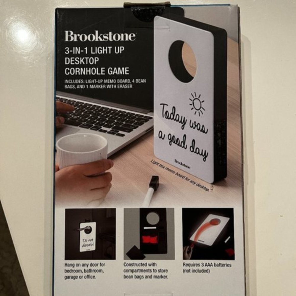 Brookstone Cornhole - Light Up Desktop Game (Memo Board-Bean Bags) ‎ (men/x)